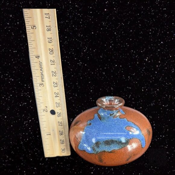 Vintage Hand Trown Art Pottery Bud Vase Signed Hand Made Ceramic Blue Red Drip - Picture 5 of 16